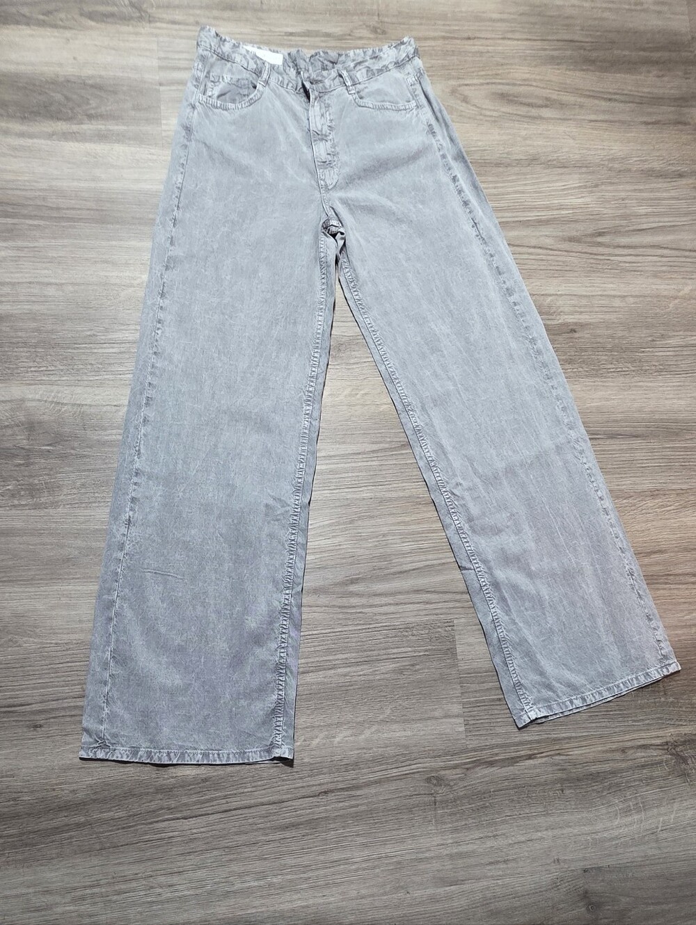 ZARA Lyocell Flowy Wide-Leg DENIM EFECT Lightweight Summer Pants in Light Gray - Picture 11 of 15